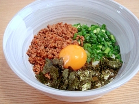 5分で絶品お店の味!台湾まぜうどん